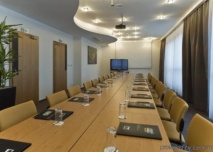 Danubia Gate Hotel 4*