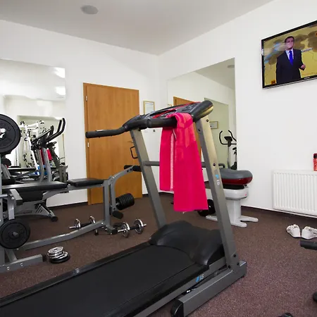 Danubia Gate Отель 4*