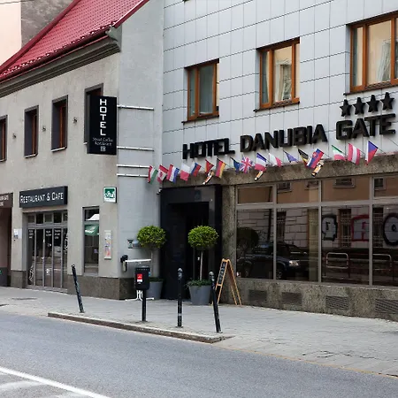 ホテル Danubia Gate 4*