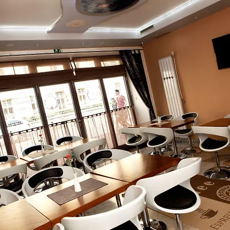 Danubia Gate Hotel 4*